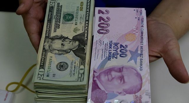Dolar/TL'de yeni rekor: 20,60'ı geçti