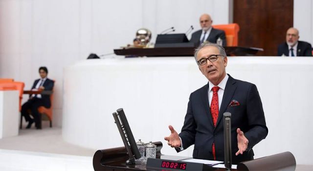 Ahat Andican, İyi Parti'den istifa etti