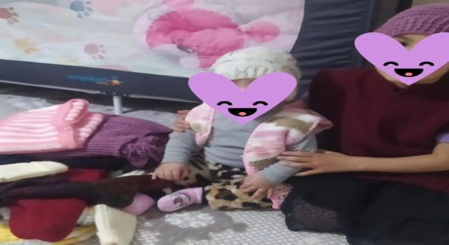 Bağışlarla 250 çocuğa giysi sağladılar