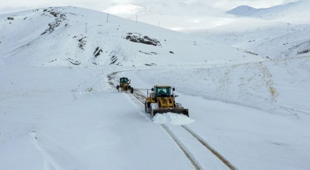 Van'da 3 ilçede okullar 1 gün tatil