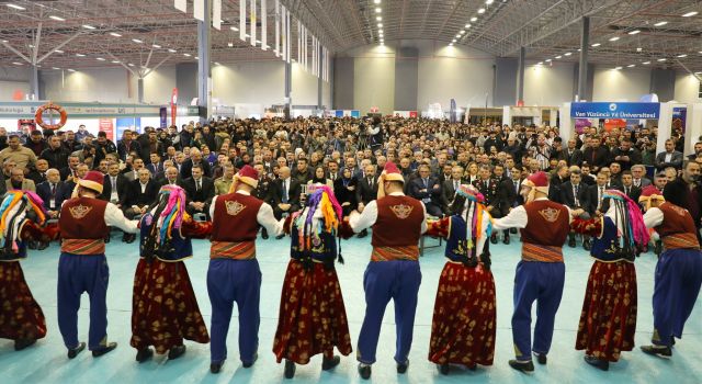 Van'da, Doğu Anadolu Kariyer Fuarı açıldı