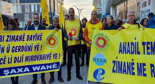 Eğitim-Sen: Anadil önündeki engeller kaldırılsın
