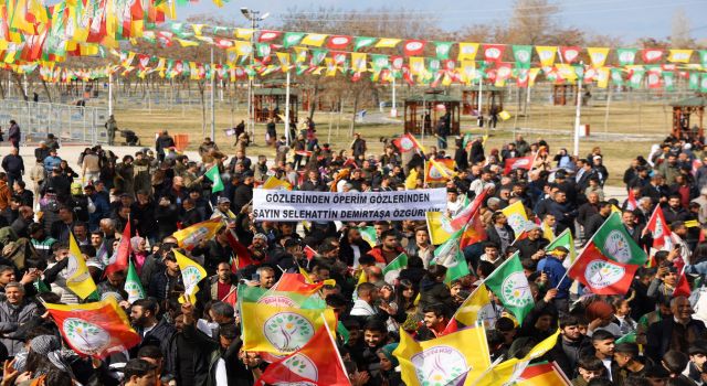 Van'da Newroz kutlaması başladı