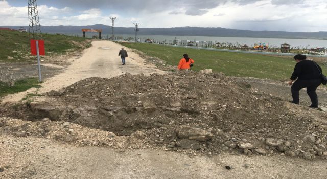 Van’da parka giden yol ‘kaçak’ olduğu gerekçesiyle kapatıldı