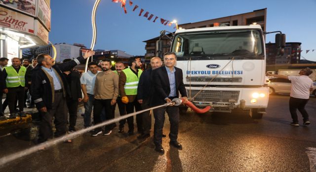 VBB Eşbaşkanları Zeydan ve Şedal sokak temizleme çalışmasına katıldı
