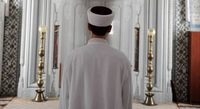 İmam, başka bir imamın karısını kaçırdı
