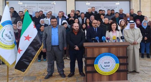 Rojava Yönetimi’nden 'Yeni Suriye' için acil toplantı çağrısı