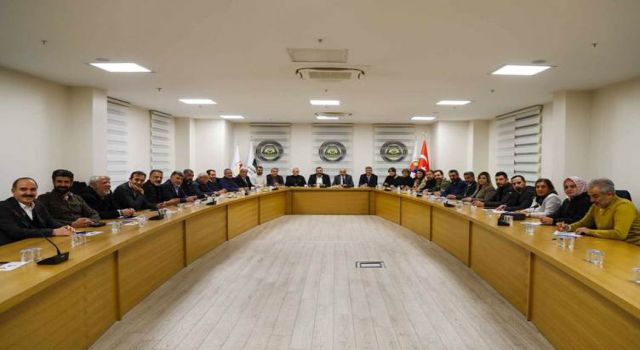 Amedspor yönetimi 'bozuk' saha için toplandı