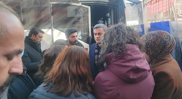 Van'da siyasi partiler ve STK'lar kayyım protestosu için toplanacak