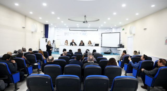 İpekyolu Belediye Meclisinde 'Sosyal Kart' tartışması