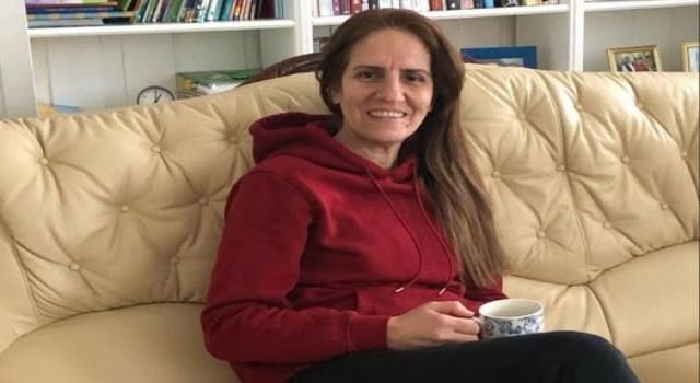 Gazeteci Azê Keskin, hayatını kaybetti