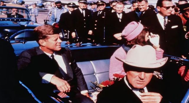 Kennedy suikastı hakkında 80 bin sayfalık gizli belge bugün erişime açılacak