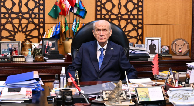 Abdullah Öcalan ile barış hesapları yapan Bahçeli, Rojava'daki Kürt konferansına kin kustu