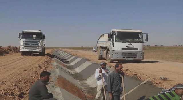 Rojava Özerk Yönetimi, tahrip olan sulama kanallarını yeniliyor