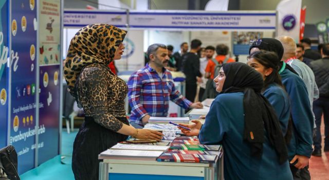 Van'da, Doğu Anadolu Kariyer Fuarı açıldı