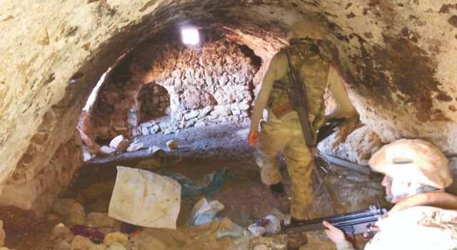PKK'nin kullandığı mağarada arama yapmak için giden 8 asker hayatını kaybetti