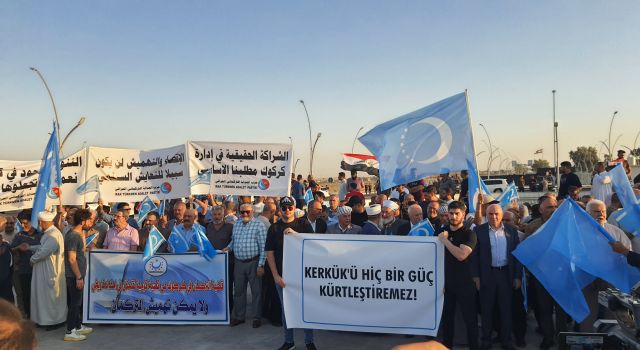 Türkmen beldesine Türkmen olmayan müdür atanması Türkiye'nin tepkisine yol açtı