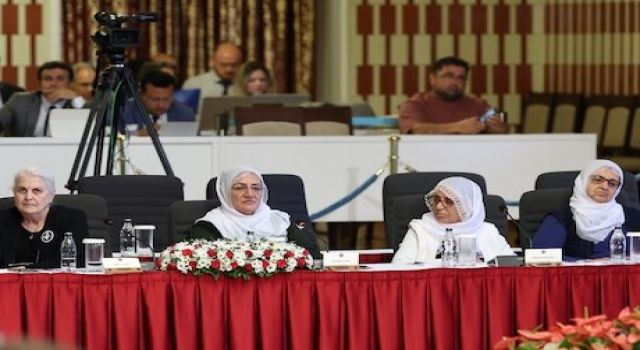 Komisyonun 5. toplantısı: Cumartesi Anneleri ile Barış Anneleri konuştu
