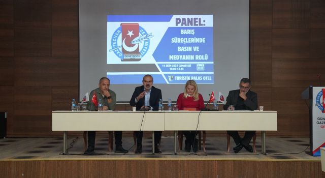 Diyarbakır'da “Barış Süreçlerinde Basın ve Medya’nın Rolü” paneli