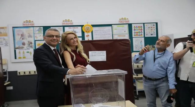 Kuzey Kıbrıs'ta seçimi Tufan Erhürman kazandı