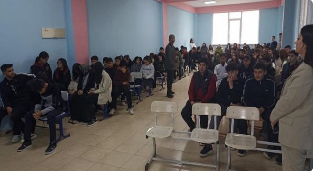Hayatın Renkleri Solmasın Derneği'nden "Sağlıklı Yaşam Söyleşisi"