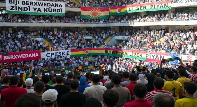 Futbol sadece futbol değildir....