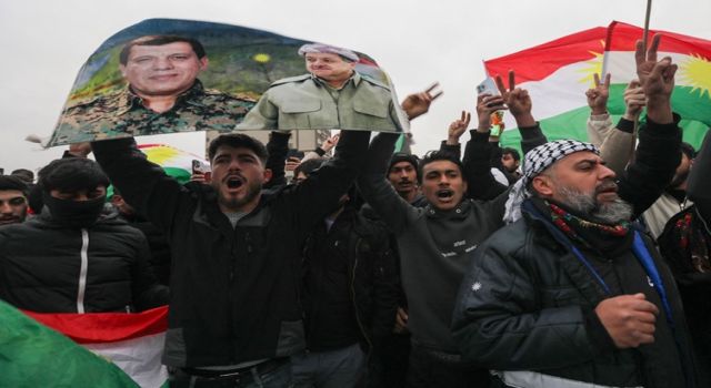 Kürdistan Bölgesi'nde Rojava'ya destek gösterileri