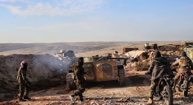 Şam destekli çeteler Kürt mahallelerini ablukaya aldı