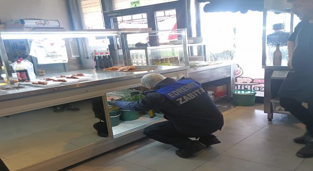 Edremit’te çiğ köfte işletmeleri denetlendi