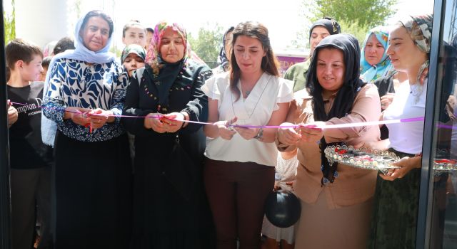 İpekyolu’nda kadınlar için tekstil atölyesi açıldı