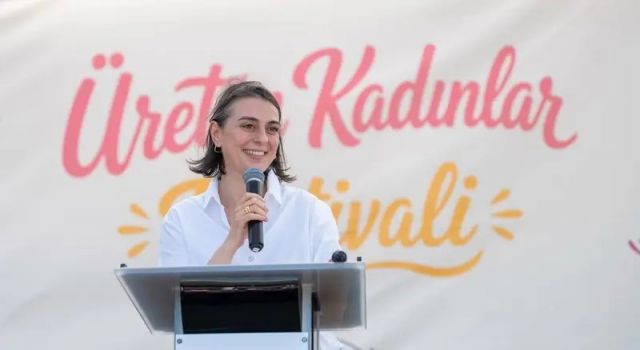 Üsküdar Belediye Başkanı Sinem Dedetaş tutuklandı