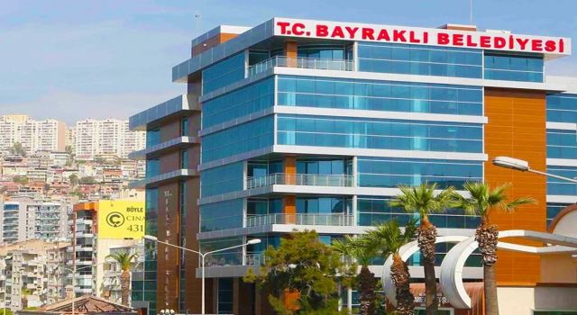 Bayraklı Belediyesi'ne operasyon: Eski başkan da gözaltında