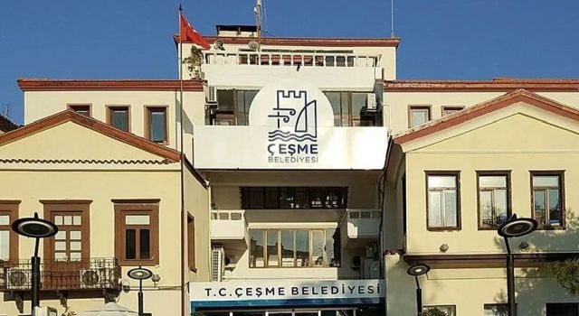 Çeşme Belediyesi’ne operasyon: Başkan yardımcısı ve müdürler gözaltında