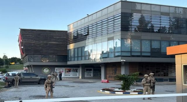 Çukurova Belediyesi’ne operasyon: 51 kişi hakkında yakalama kararı