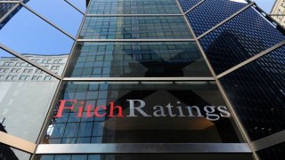 Fitch Ratings, Türkiye'nin BB- seviyesindeki kredi notunu teyit etti, görünümünü 'durağandan negatif'e çekti