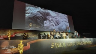 Şair-Yazar Zekeriya EKİNCİ Antalya Film Festivalini yazdı: HALKIN FESTİVALİ