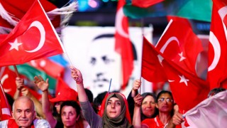 ARAŞTIRMA: Muhafazakâr seçmen sosyal demokrat seçmene kıyasla daha kararsız; seçmenin stratejik oy verme eğilimi güçlü