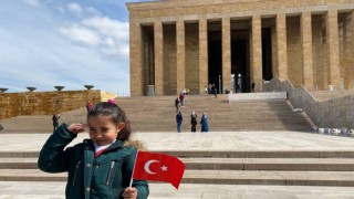 Minik Hira, Anıtkabir’e kavuştu