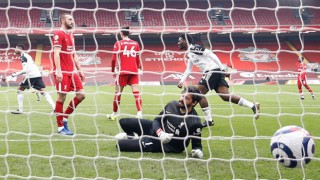 Son şampiyon Liverpool evinde 6. kez mağlup