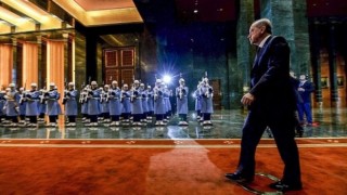 Economist, Sedat Peker'in videolarını haberleştirdi: Hem Erdoğan'ın imajı hem de Türkiye'nin ekonomisi darbe alıyor