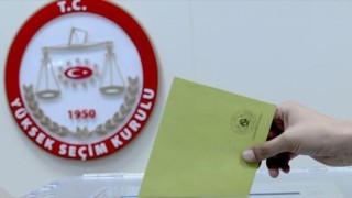 AKP'nin anayasa taslağında, "laiklik karşıtı eylemlerin odağı olmak" parti kapatma sebepleri arasından çıkarılıyor