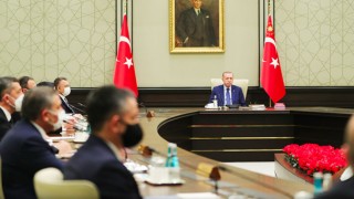 "Milli Eğitim Bakanı'nın değişmesinin ardından gözler tartışmalı üç bakanlığa çevrildi"