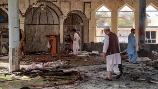 Afganistan'da camiye bombalı saldırı: 32 kişi hayatını kaybetti