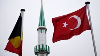 Belçika'da imam maaşlarının Türkiye tarafından ödenmesine son verilecek, cami ruhsatı zorlaştırılacak