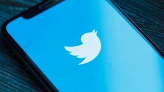 Dolar kuru 13.50 TL’yi aştı; Twitter’da “hükümet istifa” etiketi TT’de birinci oldu