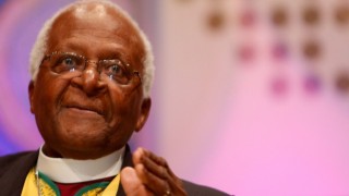 Güney Afrika'da apartheid rejiminin sonlanmasında rol oynayan Nobel ödüllü başpiskopos Desmond Tutu yaşamını yitirdi