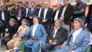 Ali Acar yazdı: Aşiretin ağası değil halkınızın 'akil insanı' olun!