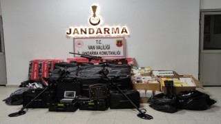 Van'da define arayanlara operasyon: 3 gözaltı