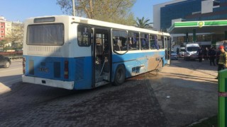 Gardiyanları taşıyan otobüste patlama: 1 kişi hayatını kaybetti, çok sayıda yaralı var