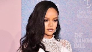 Rihanna Forbes milyarderler listesine girdi